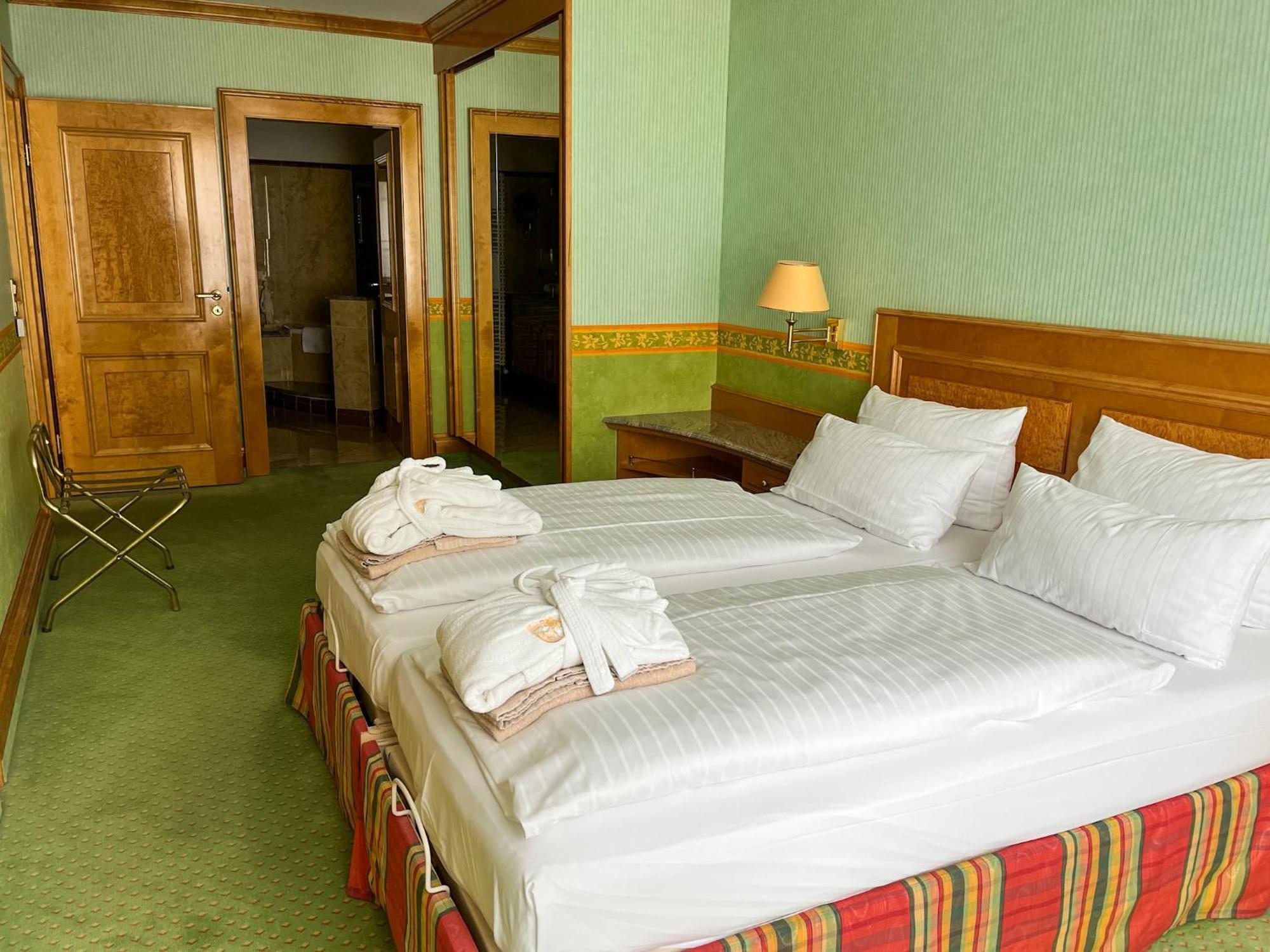 Hotel Strandperle クックスハーフェン エクステリア 写真